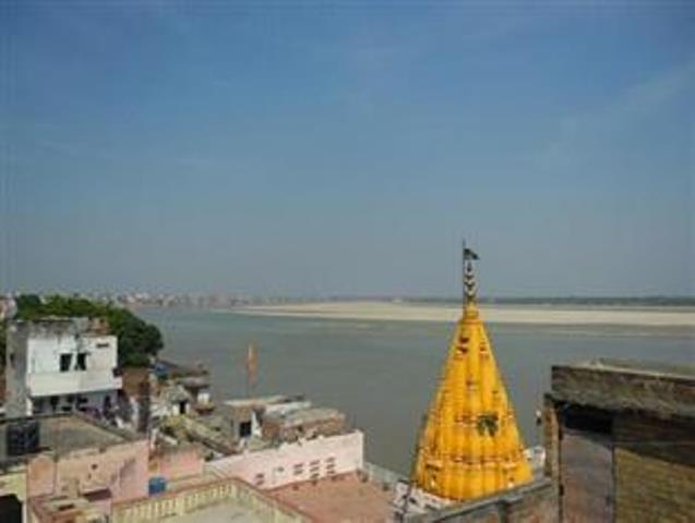 P G On Ganges Varanasi Esterno foto