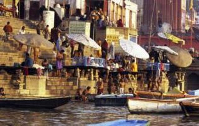 P G On Ganges Varanasi Esterno foto